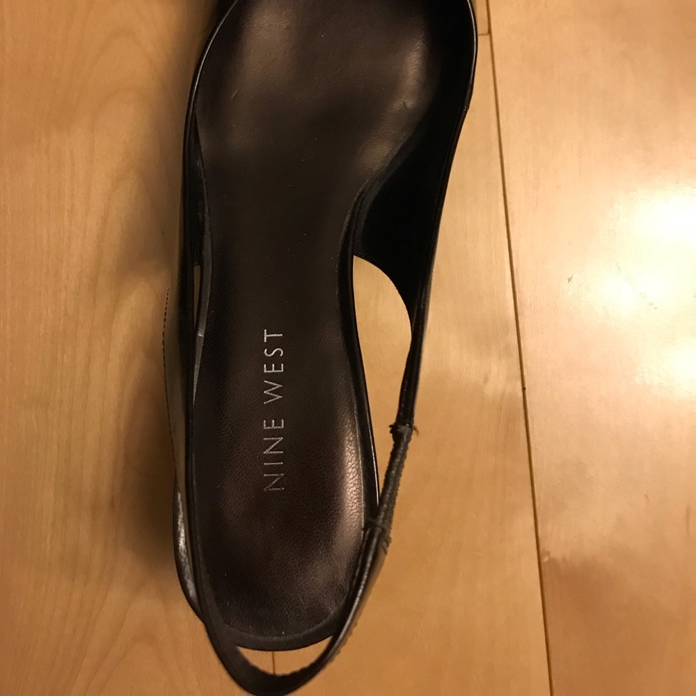 Nine West - Picture 3 of 5